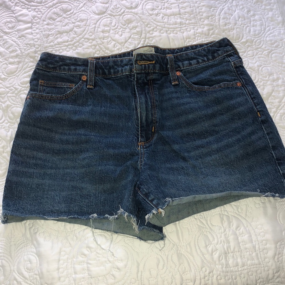 Universal Thread vintage midi jean shorts